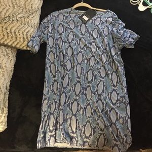 Missguided snakeskin t shirt dress